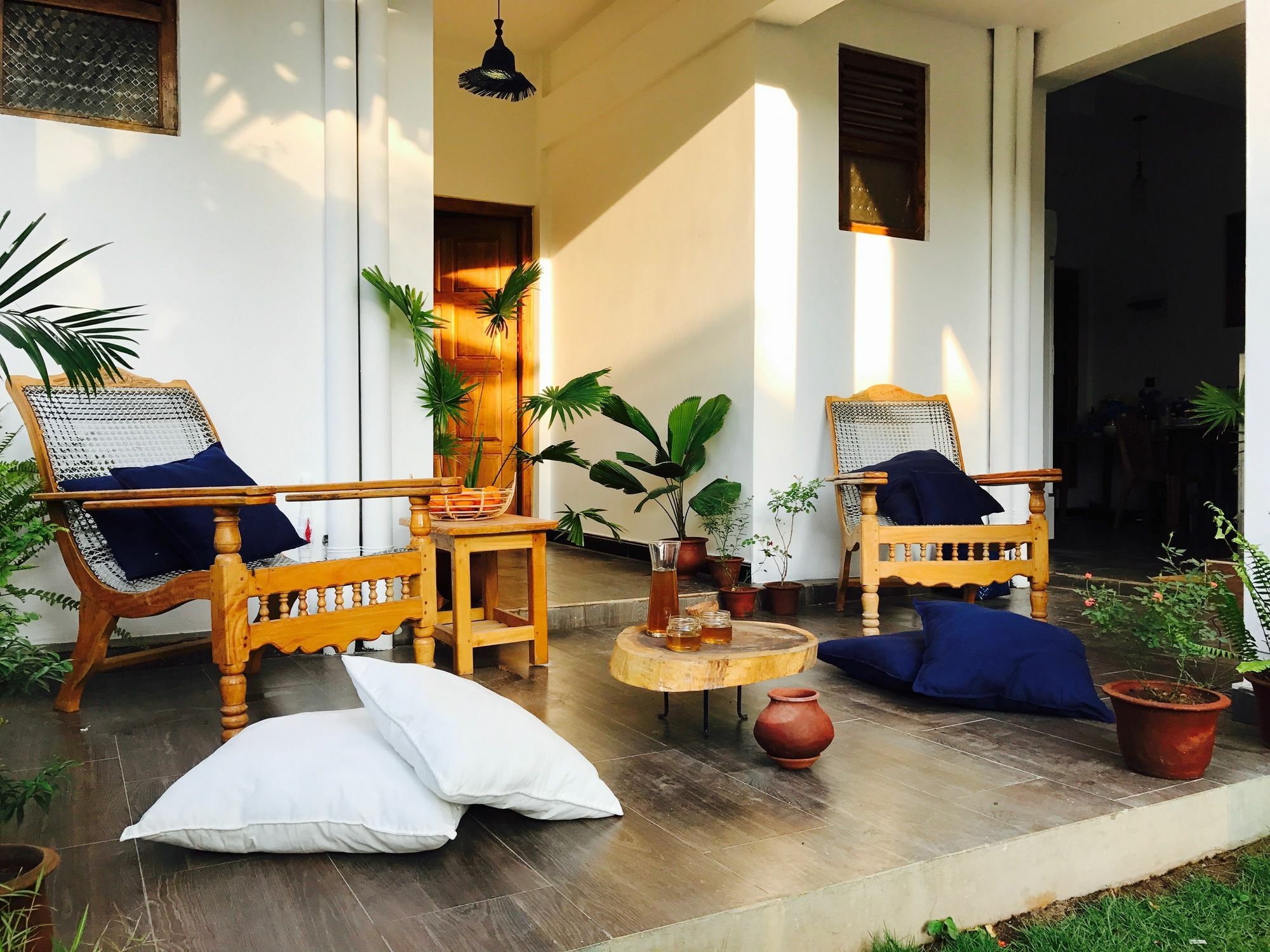 Moxy Bay Arugambay Hotell Arugam Bay Exteriör bild